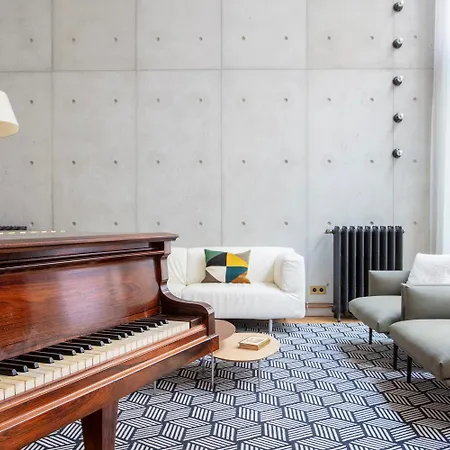Parisian Loft With Plenty Of Light And Solarium In Bastille Area Paris