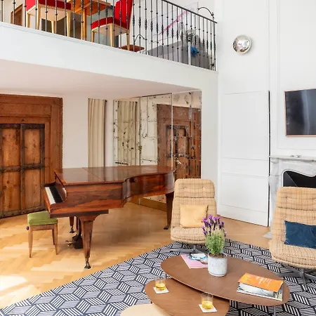 Apartment Parisian Loft With Plenty Of Light And Solarium In Bastille Area